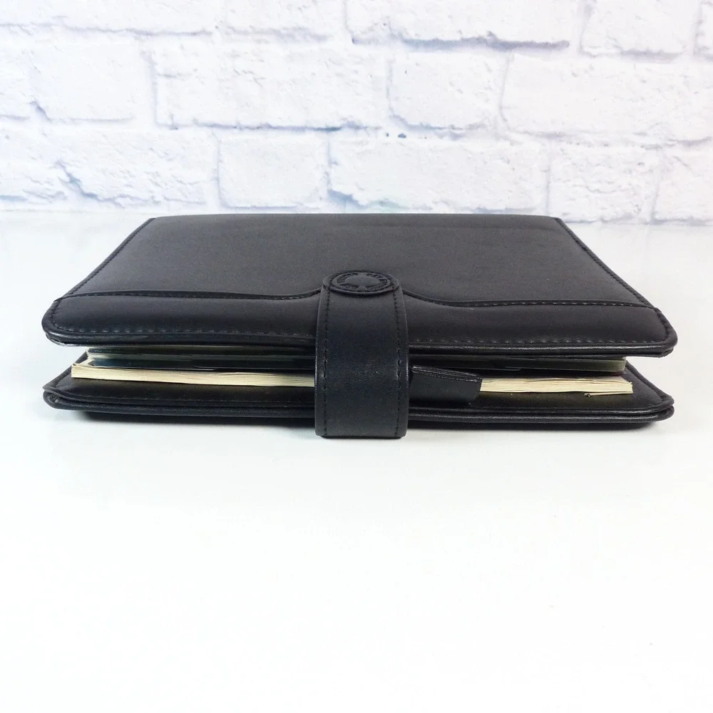 Day Runner FactCentre Organizer Black Faux Leather Vtg 90s Snap Close 3 Ring NOS